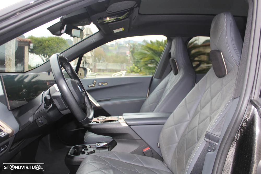 BMW iX M60 - 16