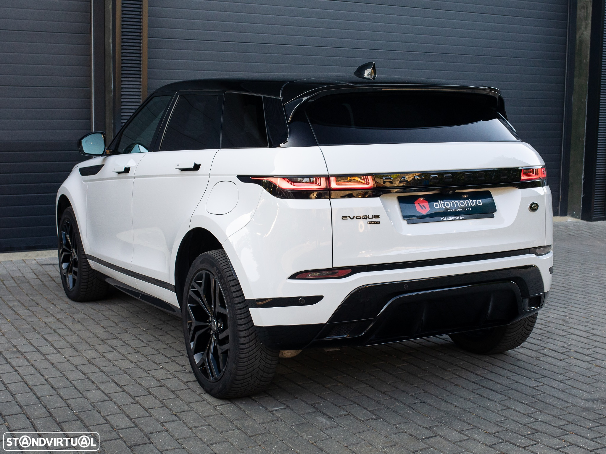 Land Rover Range Rover Evoque 1.5 P300e AWD R-Dynamic Auto - 12