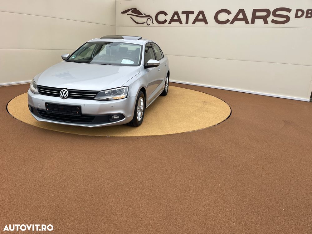 Volkswagen Jetta 1.6 TDI Blue Motion Technology Life - 3