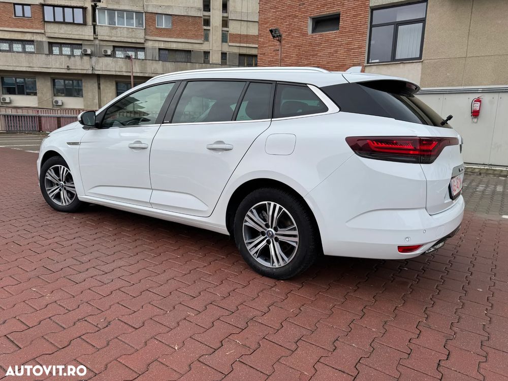 Renault Megane E-TECH 160 INTENS - 10