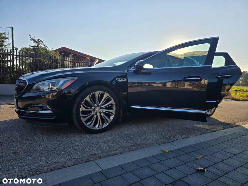 Buick Lacrosse - 17