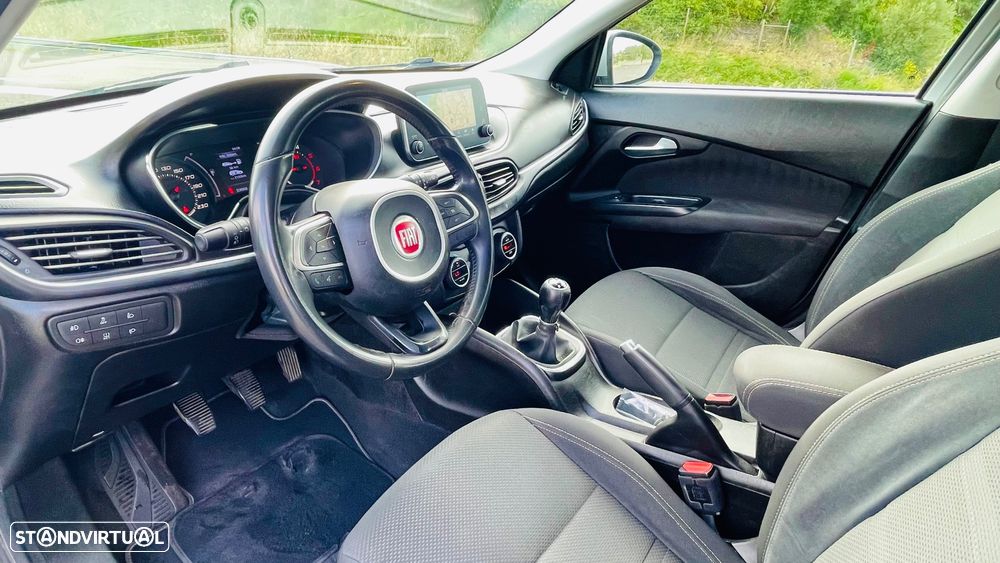 Fiat Tipo Station Wagon 1.3 M-Jet Lounge Tech - 11