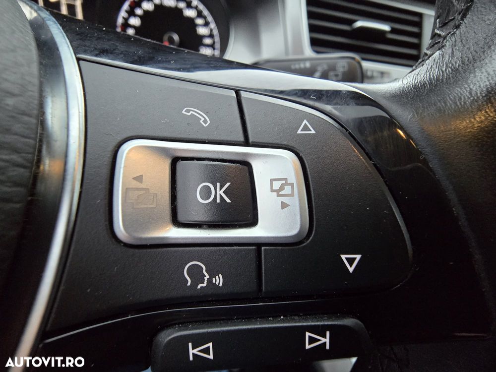 Volkswagen Golf - 18