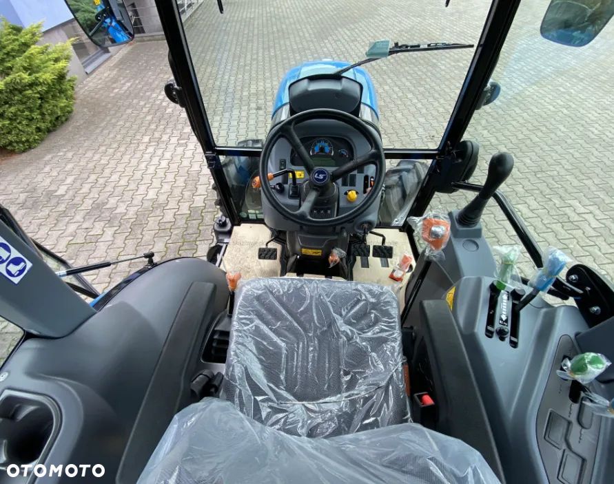 LS Traktor MT3.50 Boomer New Holland Biegi pełzające , klimatyzacja , joystick , 4 pary hydrauliczne - 10