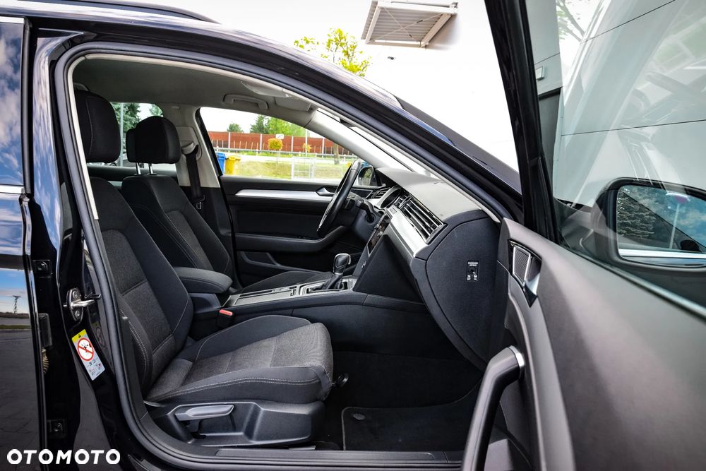 Volkswagen Passat 1.5 TSI EVO Elegance DSG - 20