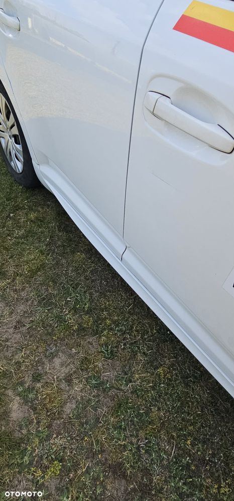 Toyota Avensis 1.8 Active - 17