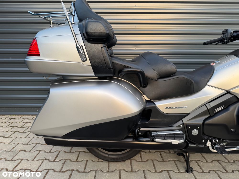 Honda GL - 9