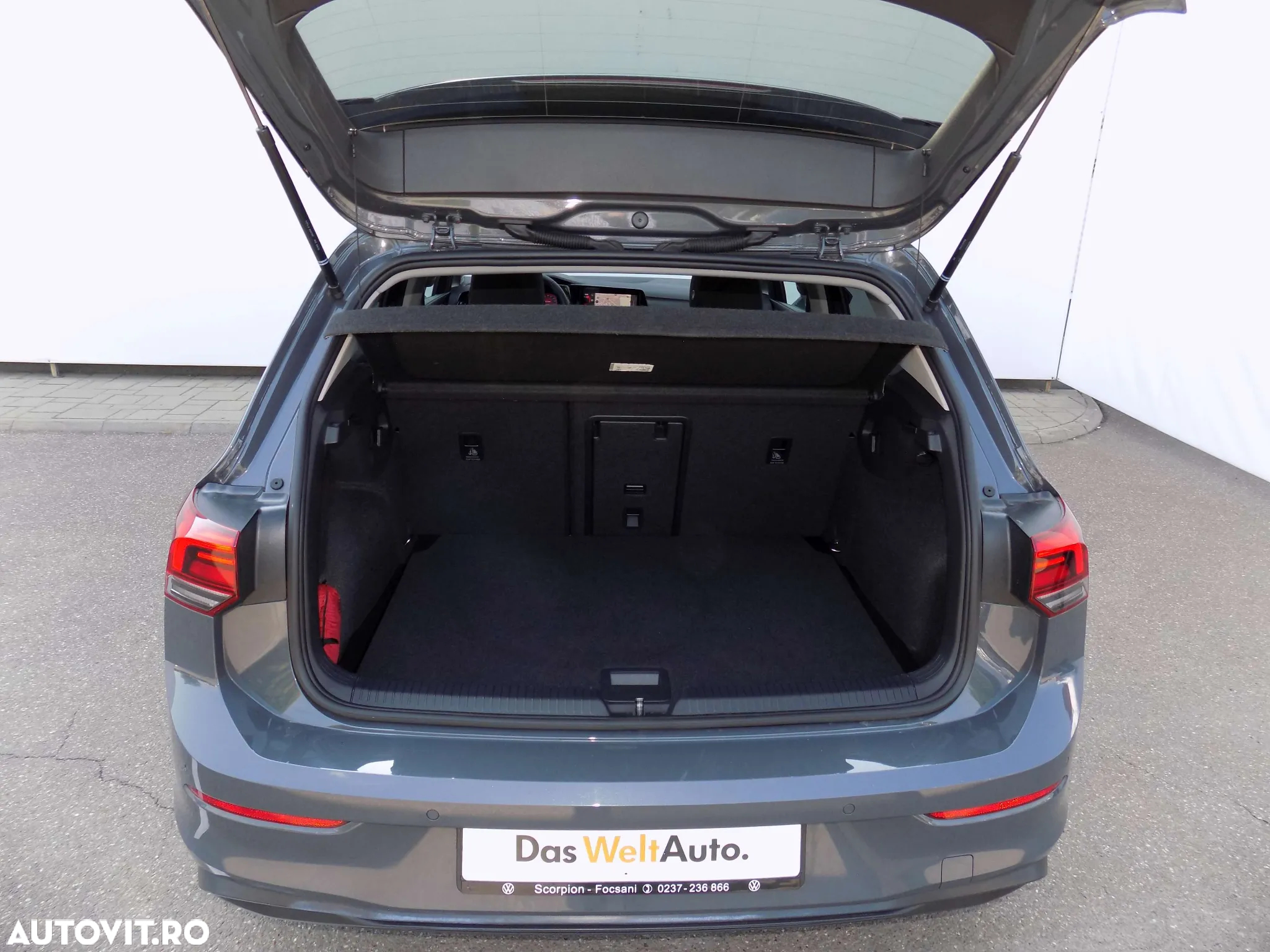 Volkswagen Golf 2.0 TDI DSG Life - 27
