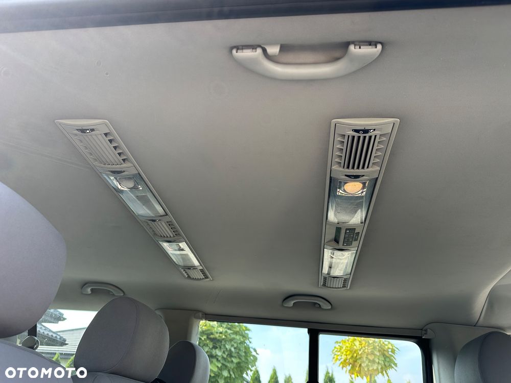Volkswagen Transporter - 16
