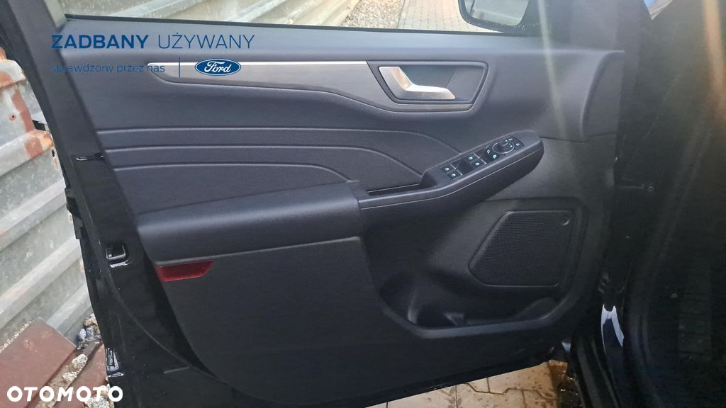Ford Kuga 2.5 FHEV FWD Titanium - 19
