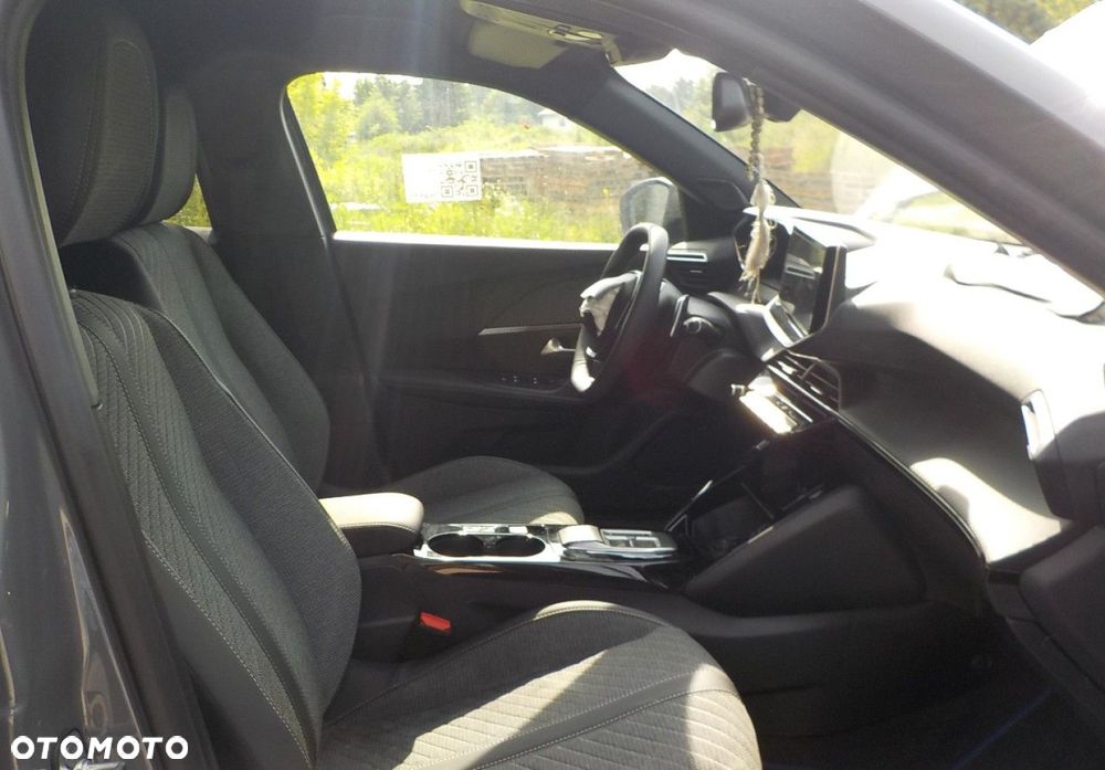 Peugeot 2008 - 25