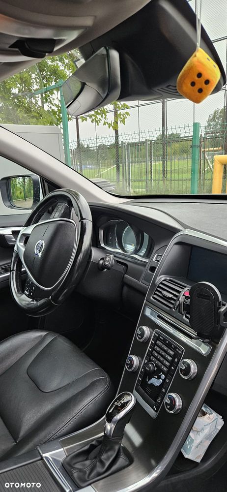 Volvo XC 60 D5 AWD Summum - 4