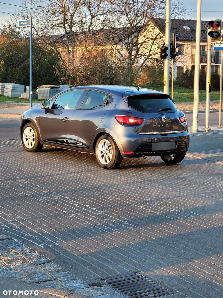 Renault Clio 1.2 16V Limited - 14