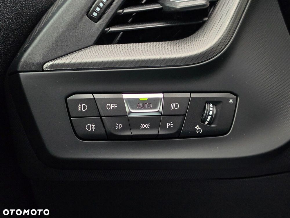 BMW Seria 2 218i M Sport sport - 33
