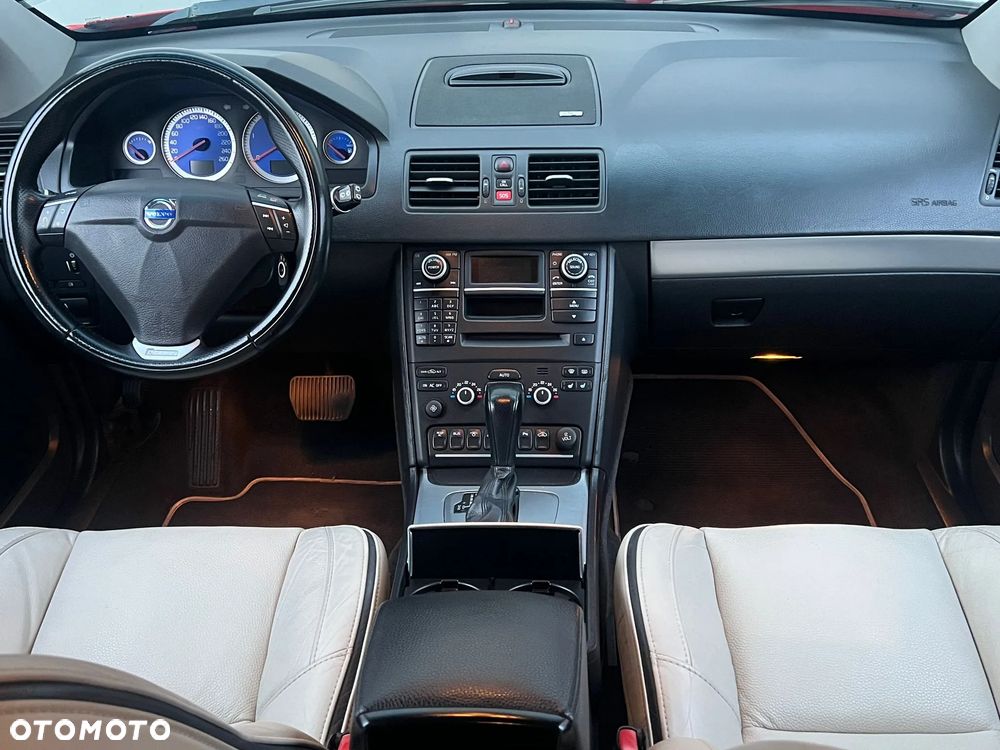 Volvo XC 90 - 1