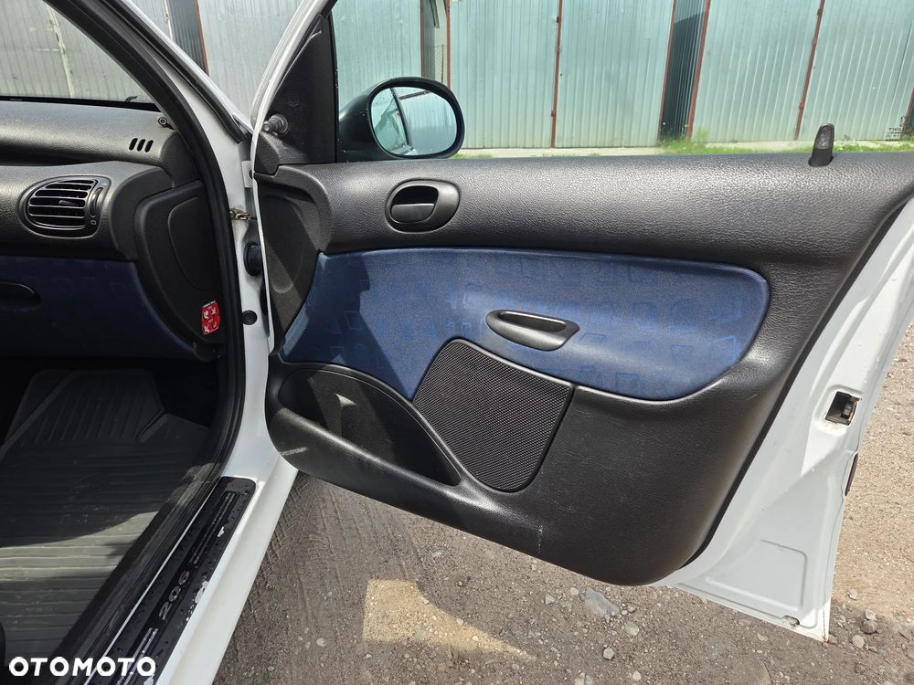 Peugeot 206 2.0 HDI Mistral - 10