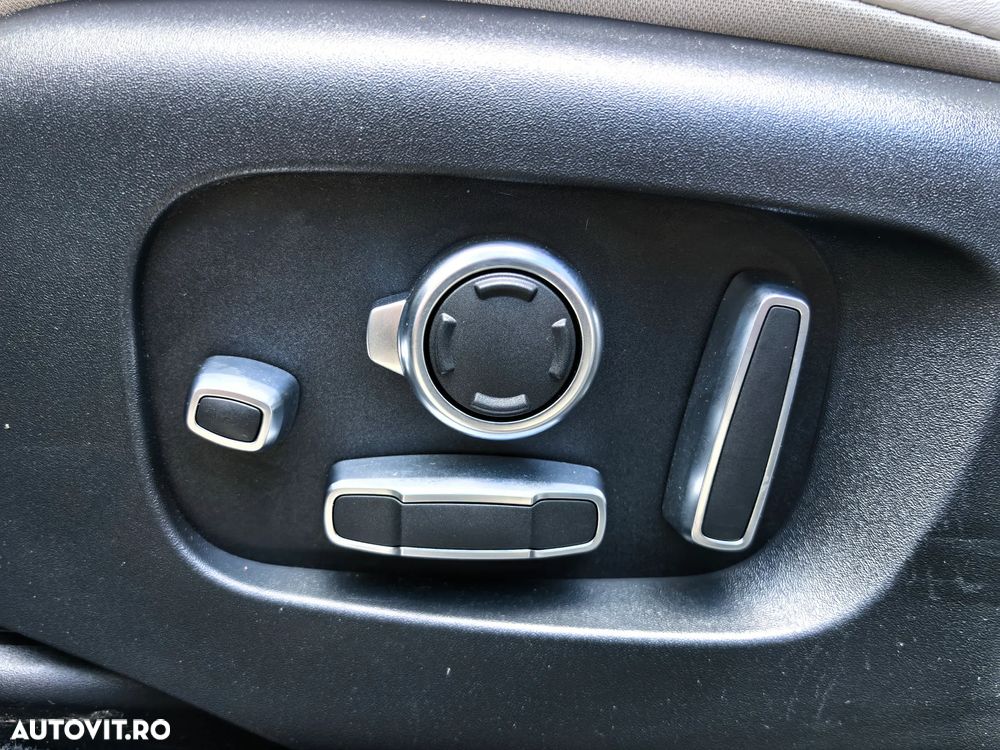 Land Rover Range Rover Velar R-Dynamic 2.0 P400e PHEV HSE - 24