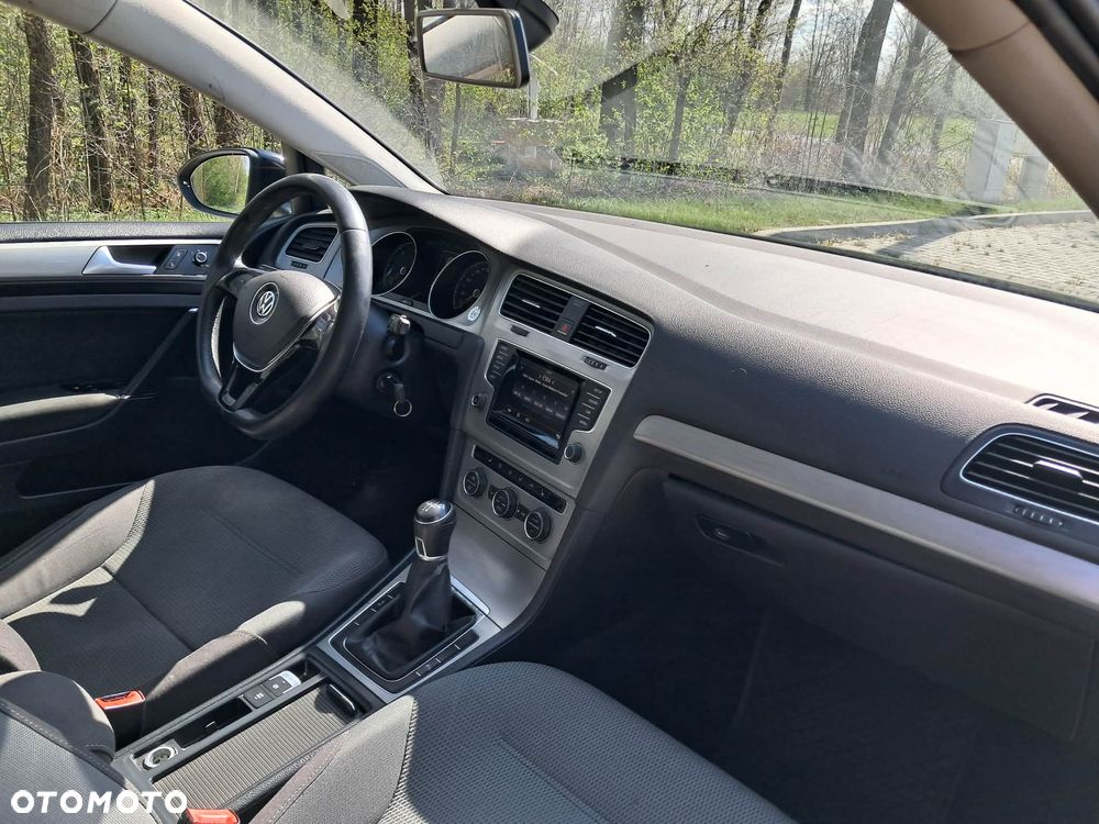 Volkswagen Golf 1.6 TDI BlueMotion Technology Comfortline - 8