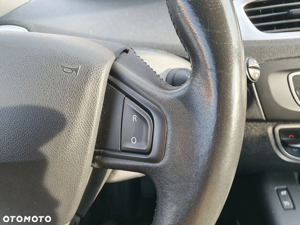 Renault Scenic 1.4 16V TCE Privilege - 6