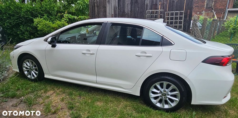 Toyota Corolla - 4
