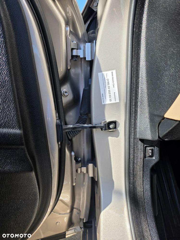 BMW Seria 5 520d xDrive - 16