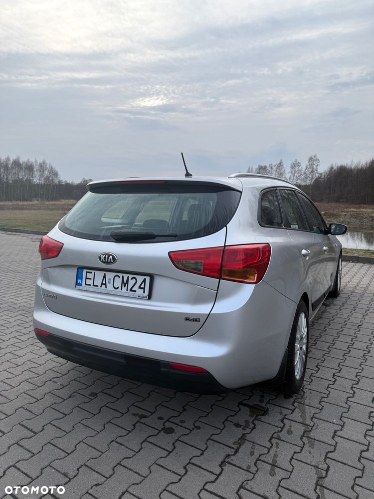 Kia Ceed 1.6 CRDi L - 10