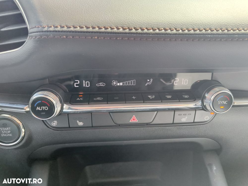 Mazda 3 e-SKYACTIV-X 186 M HYBRID Aut. TAKUMI - 19