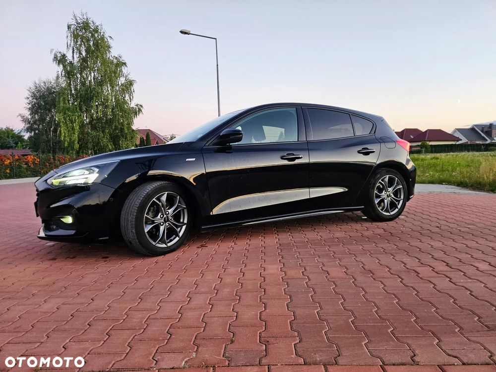 Ford Focus 1.0 EcoBoost ST-Line Red ASS - 3