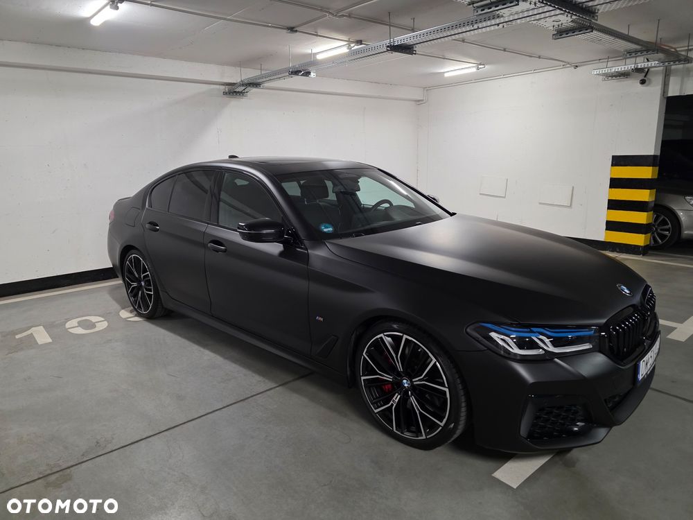 BMW Seria 5 M550i xDrive - 11