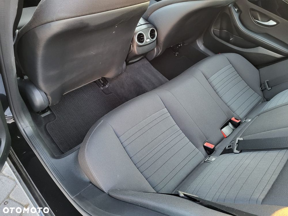 Mercedes-Benz Klasa C - 23