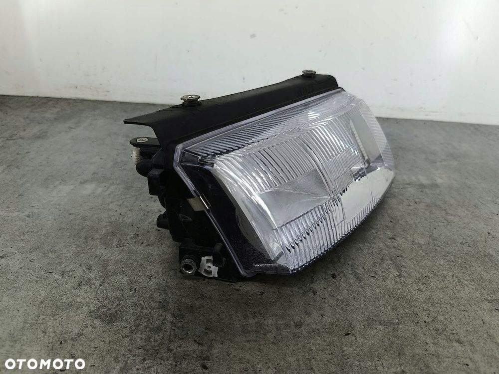 LAMPA PRZÓD PRAWA VW PASSAT B5 20-5079B TYC - 2