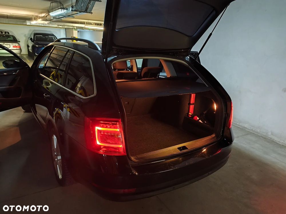 Skoda Octavia 2.0 TDI SCR Ambition - 10