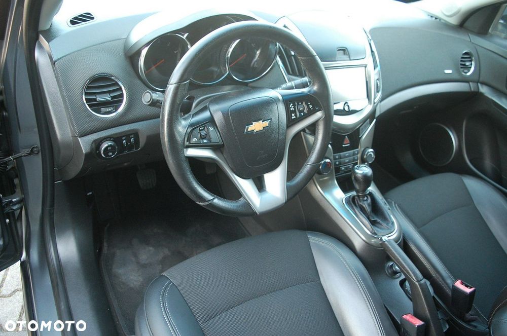 Chevrolet Cruze - 22