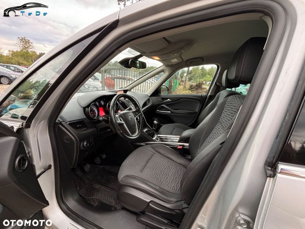 Opel Zafira 1.4 T Cosmo EcoFLEX S&S EU6 - 13