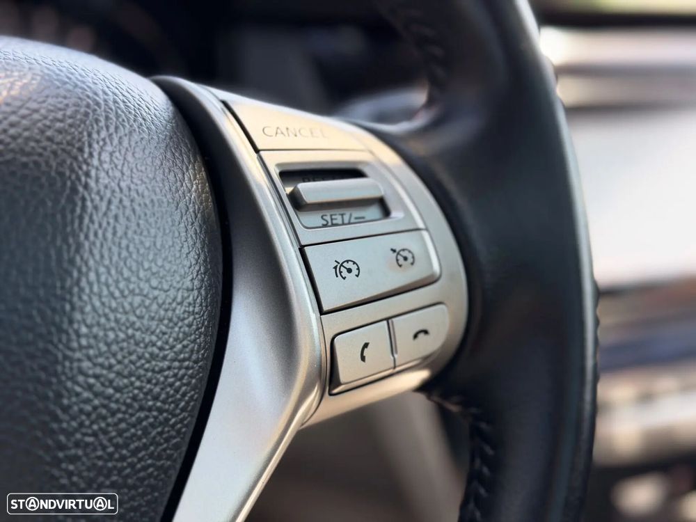 Nissan Qashqai 1.5 dCi 360 - 17