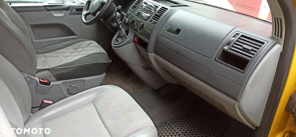 Volkswagen Transporter T5 - 6