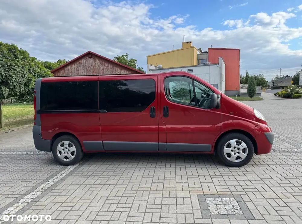 Opel Vivaro - 8