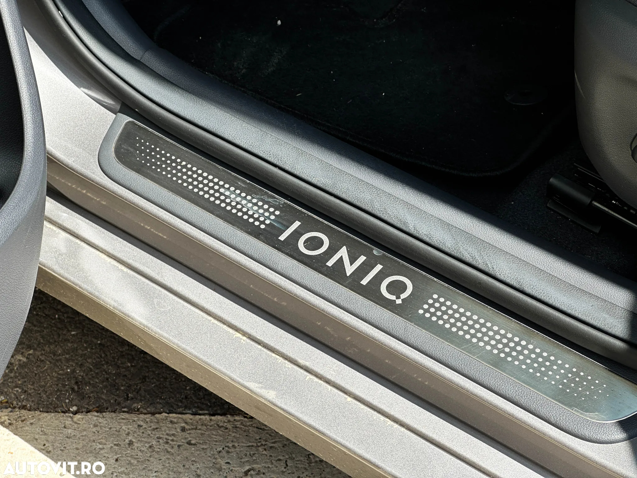 Hyundai IONIQ Plug-In Hybrid 1.6 141CP Exclusive - 28