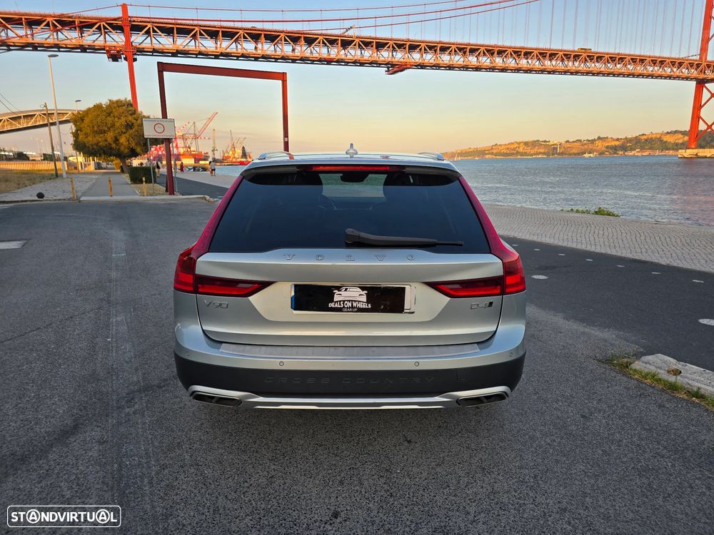 Volvo V90 Cross Country 2.0 D4 Plus AWD Geartronic - 6