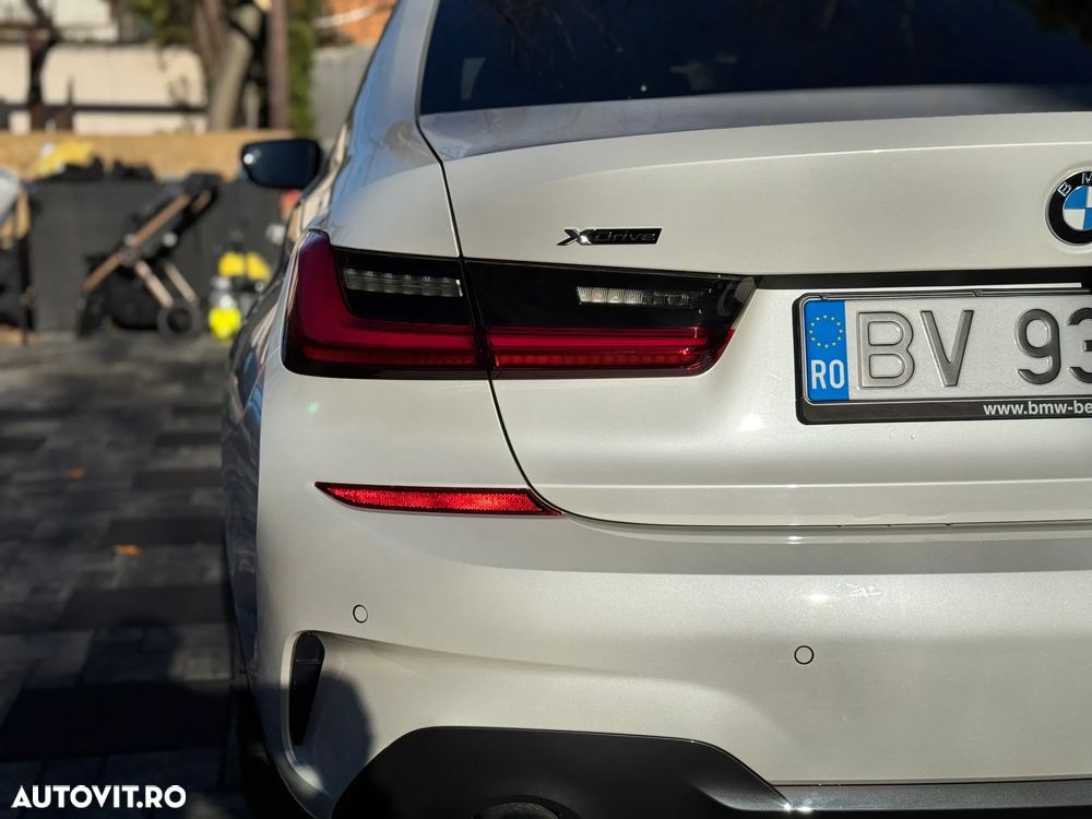 BMW Seria 3 330d xDrive Aut. M Sport - 7