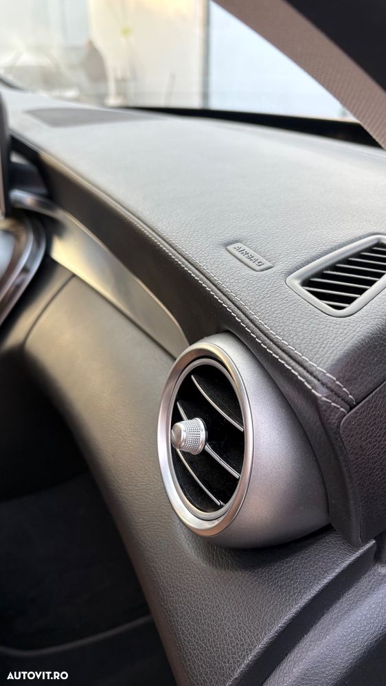 Mercedes-Benz C - 21