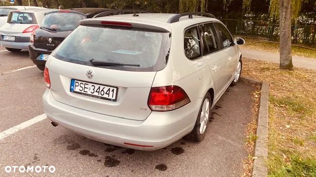 Volkswagen Golf VI 1.6 TDI Comfortline - 17