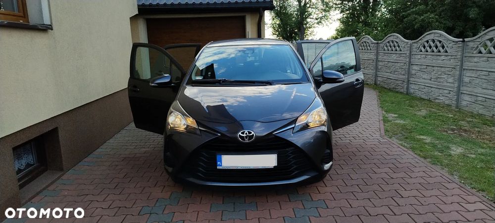 Toyota Yaris 1.0 Active EU6 - 11