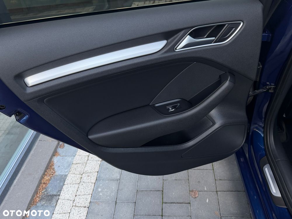 Audi A3 Sportback 2.0 TDI (clean diesel) S line Sportpaket - 27