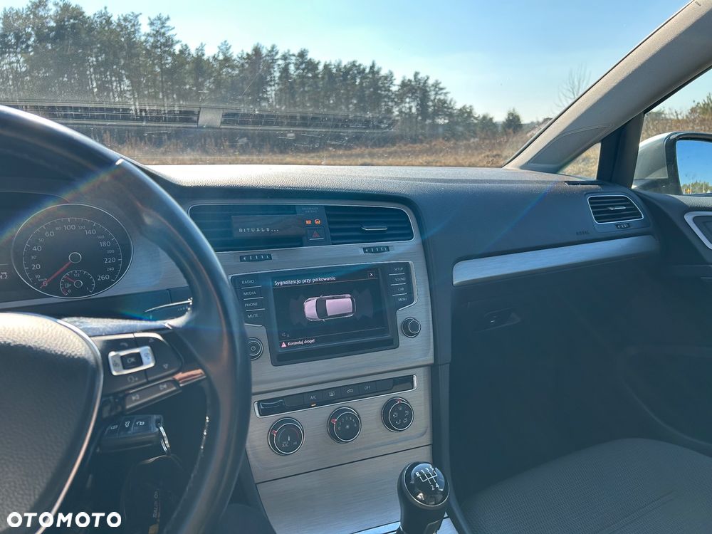 Volkswagen Golf 1.6 TDI BlueMotion Trendline - 21