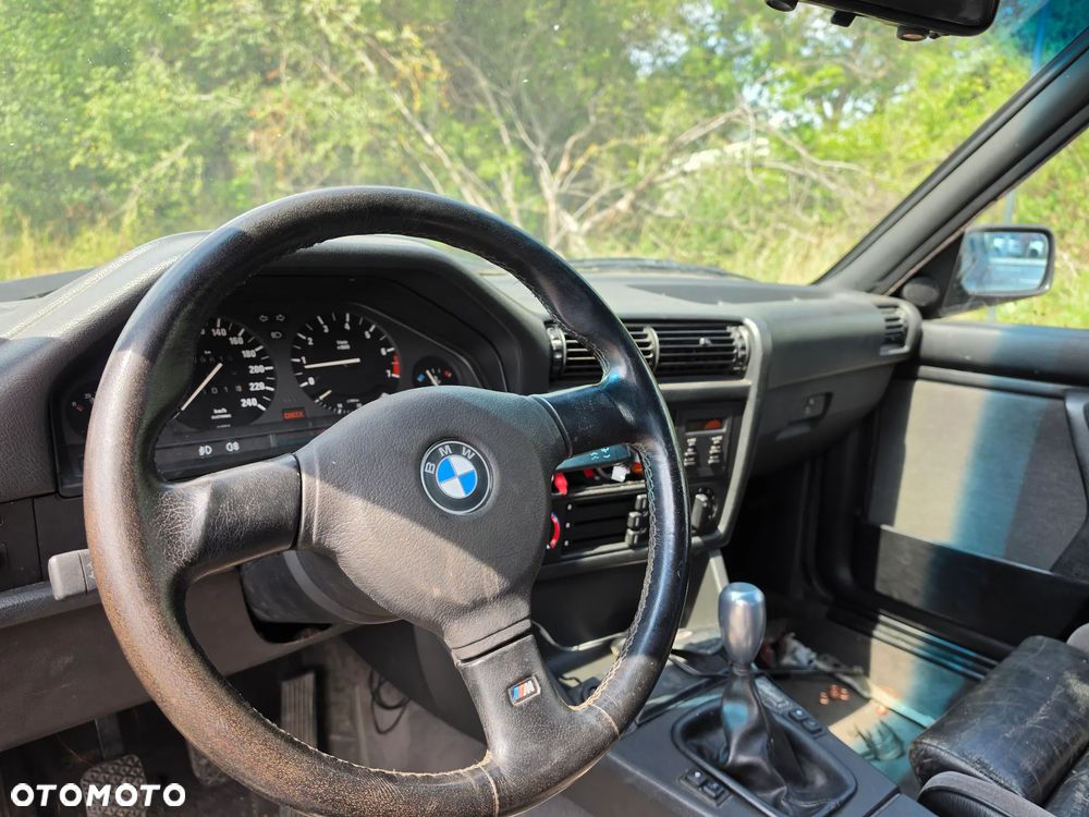 BMW Seria 3 325i - 8