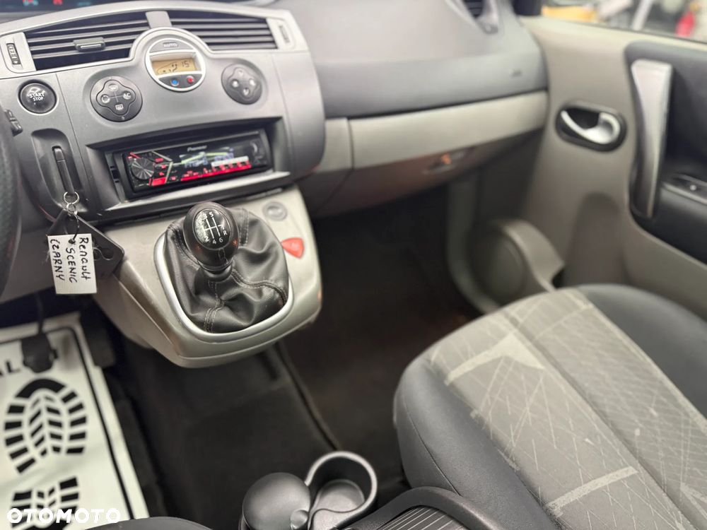 Renault Scenic 2.0 16V Luxe Expression - 39