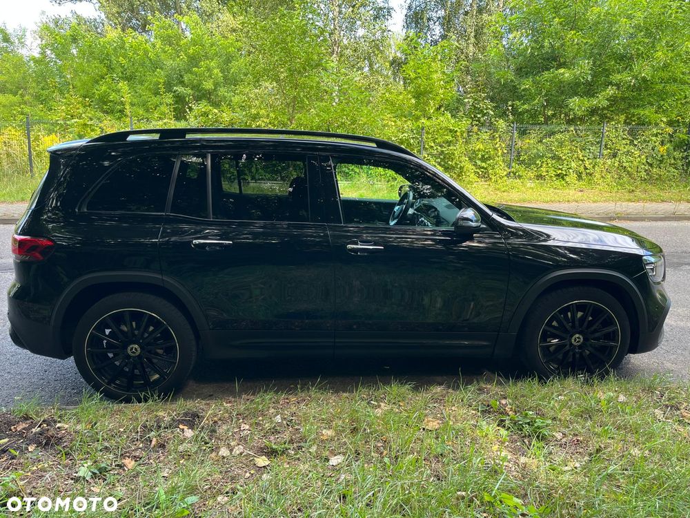 Mercedes-Benz GLB 250 4-Matic AMG Line 8G-DCT - 5