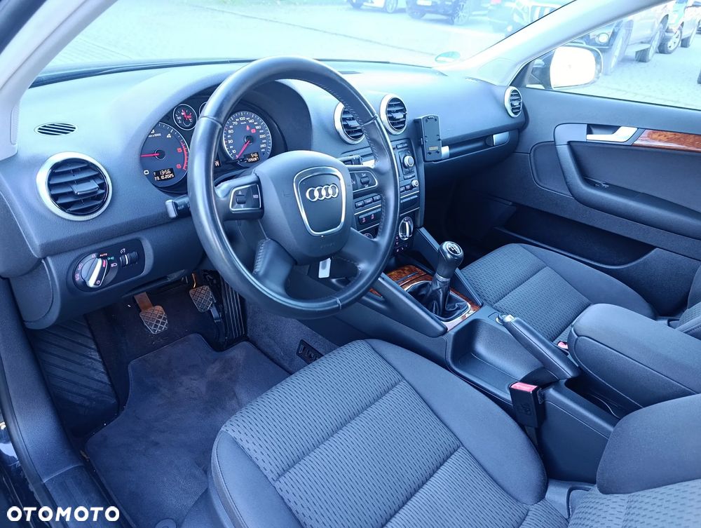 Audi A3 Sportback 1.6 TDI Attraction - 13