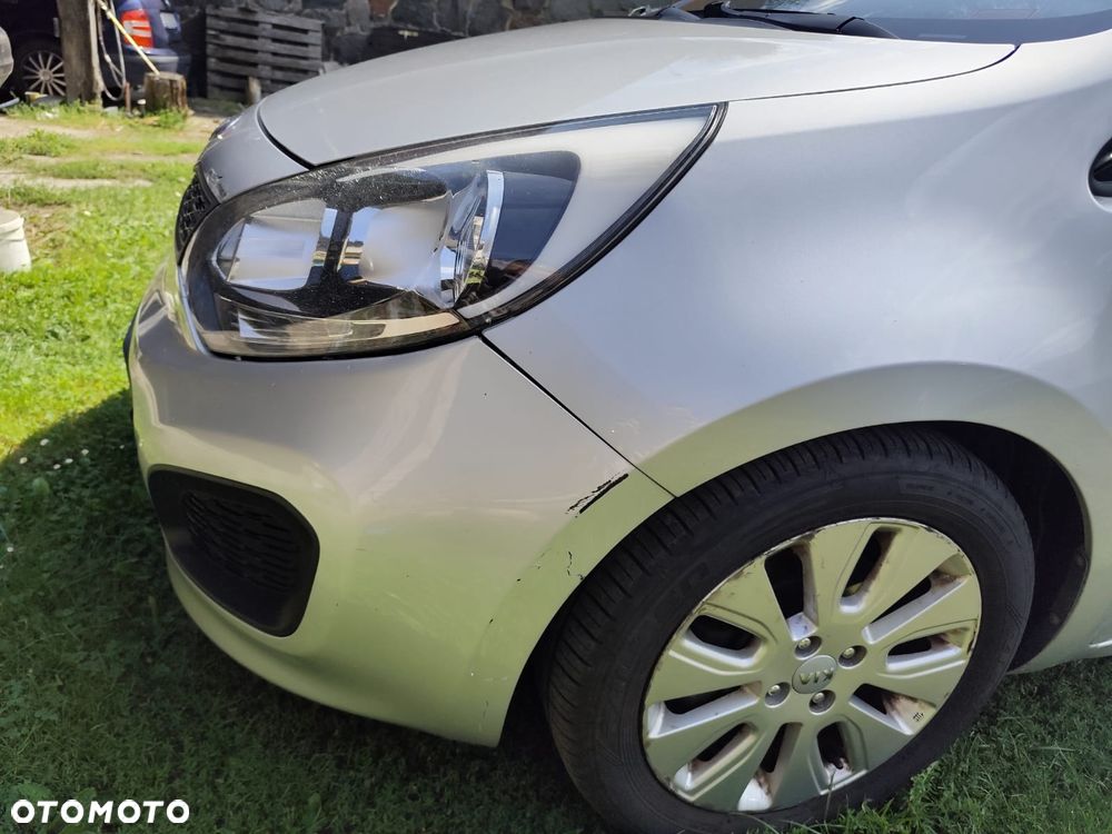 Kia Rio - 5